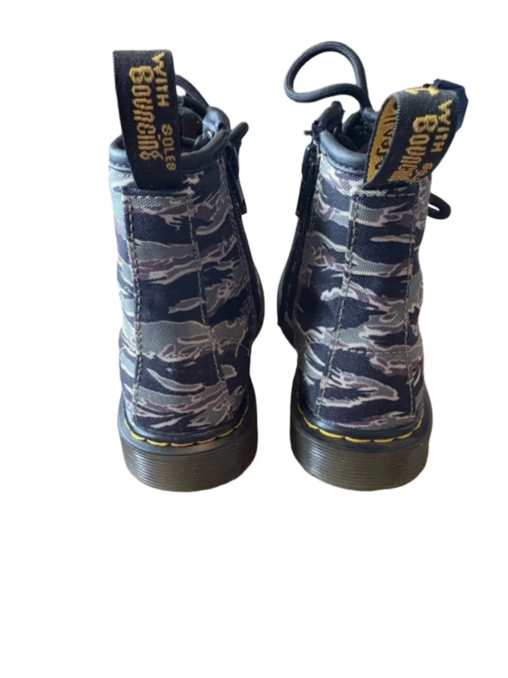 Dr. Martens Black Multi Camo 1460 Lace-Up Boot - size 11